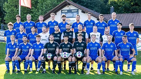 Hinten von links:
Christian Eberle ,Simon Weber, Jens Berger, Elias Schlachter, Alexander Hartl, johpan Wolf, Julian Fernsemer, Daniel Lau, Maximilian Härtl.

Mitte von links:
Valentin Kirchmann, Martin Kolb, Silvio Ferreiro, Spielleiter André Steib, co Trainer Nino Hartinger, Trainer Adrian Philipp, Torwart Trainer Adrian Beck, Vorstand Patrick Steib, Betreuer Alexander Kolb, Alexander Stromberg, Sebastian Kloos, 

Vorne von links:
Timo Hödl, Markus Hutterer, Alexander Söllöschi, Tim Großer, Lukas Lerpscher, Sven Kimmerle, Tobias Rasch, Julian Ott, Florian Knapp.