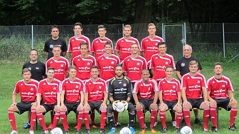 OBEN LINKS: Trainer Jürgen Menger, Max Winkelmann, Christian Weber, Mario Nogly, Dennis Utsch
MITTE LINKS: Betreuer Torsten Hahn, Maurice Burkhardt, Jan Kimpel, Christoph Baum, Philipp Borchwaldt, Damian Maciol, Betreuer Hartmut Rücker
UNTEN LINKS: René Bargenda, Olivier Sommer, Jaq Bersch, Lars Hanson, Faraz Ostad-Haji, Raphael Duell, Patrick Riegler, Maik Müller, Christoph Wüst