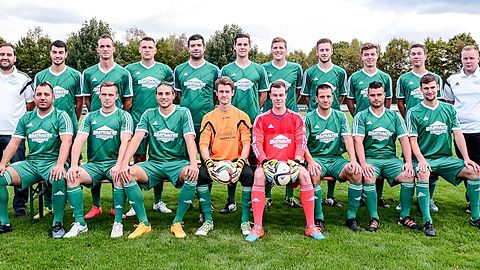hintere Reihe von links: Trainer Markus Zind, Salvatore Testa, Dominik Braunstein, Daniel Seiler, Jens Wagner, Hannes Lerch, Benjamin Fontaine, Robin Nienhäuser, Elias Sieferle, Gregor Grimm, Betreuer Sven Biedermann
vordere Reihe von links: Erdal Durakov, Jonas Rotert, Max Delakowitz, Gianfranco Bagarozza, Alexander Grimm, Benjamin Junker, Sven Schena, Sebastian Junker
es fehlen: Stefan Himmelsbach, Jan Krämer, Toni Fritsch, Dominik Hogenmüller, Jonas Hug, Simon Junker, Bastian Sauer, Marvin Schlomm, Lorenz Sieferle
