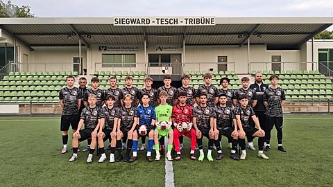 Mannschaftsfoto: A-Jugend (U19) - FV Wiehl 2000 - Saison 25/26