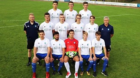 Reihe hinten von links nach rechts:
Lennard Voss (C), Markus Hoffmann, Lukas Doege 

mittlere Reihe von links nach rechts:
Marvin Kretschmar (Co-Trainer), Fiete Liss, Aaron Weber, Marwin Vogel, Jack Ainsworth, Thorsten Doege (Trainer) 

Reihe vorne von links nach rechts:
Janek Grähn, Shaban Hamsho, Maurice Beutnagel, Caspar Domigalle, Tim Leibeling 

Es fehlen: Wilhelm Griebel, Hadi Haidari, Hassan Hamsho, Maximilian Lichtnow, Tobias Lorenz, Moritz Meißner, Markus Meyer