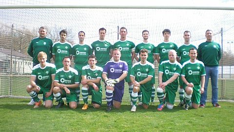 Saison 2014/2015

hinten von links nach rechts:
Co-Trainer Thomas Böhm, Claudio Bader, Christian Schwarz, Florian Pfisterer, Kevin Liebenow (Kapitän), Sebastian Trebus, Bennet von Homeyer, Fabian Schmidt, Trainer Ronald Schäfer

vorn von links nach rechts:
Philipp Stephan, Sebastian Pilz, Martin Karkossa, Sebastian Schulz, Alexander Miers, Steve McGrünewald, Dennis Gehne

Es fehlen: Christian Mewes, John Marx, Oliver Kobsik, Toni Manthei, Marcel Bräsecke, Oliver Milz, Marvin Ningel,