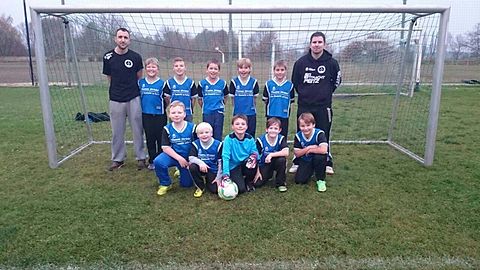 Hintere Reihe von links: Benjamnin Koschker (Trainer), Johannes Röder, Carlos Weichert, Max Lehnigk, Timo Eichhorn, Matti Duhrau, Christian Krüger (Trainer)

Vordere Reihe von links: Daniel Welger, Lennard Gratz, Jonas Gall, Eric Resag, Tony Koschker

Es fehlen: Lennox Pink, Julian Koch