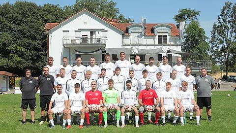 Mannschaftsfoto: Herren - 1. Mannschaft - SV Kickers Büchig - Saison 25/26