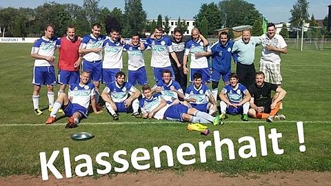 Das Bild entstand spontan, nach dem 3:1 Sieg über den VfB Gröbzig II. Damit sicherten sich die Preußen den Klassenerhalt in der Kreisliga.

hinten von Links: 
Tobias Grabow, Michael Braun, Christopher Teicher, Niklas Daum, Christian &quot;Atze&quot; Radecke,Oliver Masur, Jan &quot;Ecke&quot; Skodzig, Rene &quot;Doc&quot; Scheffler, Yves Schletter, Trainer Carsten &quot;Mecke&quot; Schröter, Co-Trainer Jens Heinrich

vorne von Links: 
Marcel Leske, Christoph Gruschke,Christian Krüger, Nico Gorgas,Enrico &quot;Rico&quot; Cil, Jan Binner, Ronny Claus