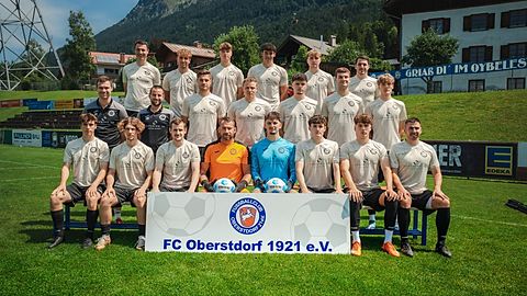 Mannschaftsfoto: Herren - 1. Mannschaft - FC Oberstdorf - Saison 25/26
