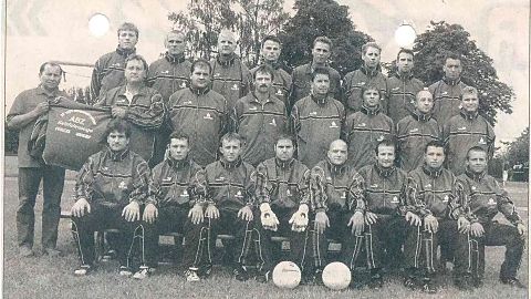 (hi.li.)Hendrik Sauer, Rene Schiebold, Daniel Prager, Patrice Böhme, Daniel Schumann, Michael Stöckigt, Rico Kirchgeorg, Peter Roth, 
(mi.li.)Heinz Künnert, Andre Kind, ....?, Jens Brömel, Rolf Grothe, Andy Lemke, Tino Heinemann, Remo Herold, 
(vo.li.)Steffen Böhme, Andreas Gruber, Rene Steinbock, Rene Schomann, Dennis Kursawe, Holger Naubold, Rene Kirchgeorg, Marcel Perlt