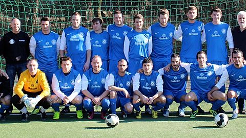 Hintere Reihe von Links: Patrick Black (Teammanager), Jörg Fischer (Trainer), Nick Kübel, Marcel Martin, Alexander Klotz, Philipp Pütz, Matthias Black, Fabian Kampf, Chris Hein, Max Wittgens, Hans-Peter Wupper (Präsident)
Vordere Reihe von links: Juan José Mingolla, Gregor Schatton, Jason Fax, Manuel Fernandez, Roberto Pizzati, Aydin Bagbasi, Giovanni Margagliotta,Ricardo Montepeloso, Ercan Önal

Es fehlen: Pierre Garbe, Bastian Hilger, Stefan Wieden (Co-Trainer)