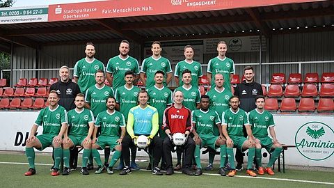 hinten v. l.: Dominik Berger, Pierre Prokein, Simon Steinberg, Marco Miketta, Dirk Kallweit 
mitte v. l.: Trainer David Löchte, Mathias Hunold, Aydin Songör, Ahmet Rafuna, Tobias Quast, Sebastian Ruppert, Dirk Ising 
vorne v. l.: Mark Gronek, Daniel Hagenow, Riccardo Cecala, Norman Seitz, Marvin Miketta, Nurettin Seidu, Oussama Amjahad, Robin Mendrina 

Es fehlen: Trainer Peter Simons, Florian Gurnak, Marco Schattauer, Philip Görlich, Nino Marth, Dennis Wydra, Uwe Scheffler