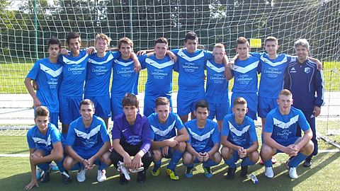 Oben: von links nach rechts: Jorge Ventura, Claudio Fernandes, Juri Wagner, Bastian Palma, Christian Beckers, Stefanos Mouratidis, Tobias Miterski, Fotios Boussakis, Alex Manolakis, Cheftrainer Mo

Unten von links nach rachts: Justin Götz, Vasilios Kuhn, Dennis Kolarzyk, Christian Becker, Thomas Karras, David Ridders, Jason Wolters