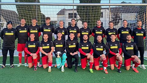 Mannschaftsfoto: Herren - 1. Mannschaft - SV Rot-Weiß Billig 1925/1970 - Saison 25/26