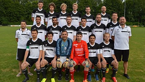 Vorne (v.l.n.r.): Ahmet Cizmeci, Karl Glöckler, Hüseyin Cincik (Torwart), Marcel Schaale (Torwart), Emrah Mutlu, Christian Gierstner 
Mitte (v.l.n.r.): Mark Sander (Trainer), Patric Barba, Mehmet Karaduman, Süleyman Yildirim, Daniel Sucin, Michael Müller, Markus Trasberger, Klaus Lamprecht (Trainer)
Hinten (v.l.n.r.): Magnus Schmitt, Samuel Stratmann, Marlon von Coburg, Bo Friedrichsen, Alexandru Batir, Maik Kaulitz
nicht auf dem Bild: Kenan Sümer, Michael Schneider, Felix Baldauf, Jan Reichwald, Jan Schimanski