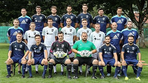 Hintere Reihe von links: Andreas Kainz, (Spielausschuss) Simon Herold, Anto Markic, Gino Catania, Philipp Colberg, Orhan Tatli, Josip Dvorzak, (TW-Trainer)
Mittlere Reihe von links: Patrick Maier-Blanc, (Sportlicher Leiter) Christoph Wojtynek, Joshua Vogt, Roberto Catania, Matthias Kurzela, Thomas Scheurer, Martin Glockner, (Betreuer) Mick Fahr (Trainer)
Vordere Reihe von links: Dennis Wojtynek, Maximilian Meier, Marcus Gempp, Norman Berger, Yannik Unmüssig, Bünyamin Sahin