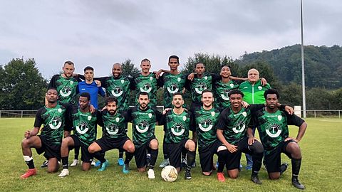 Jordan, Diogo, Sandro, Steve(C), Samuel, Nikton , Fabio, Romain(Coach)
Jairo, Ivan, Tulio, Diogo M., Joel, Yosh, Patrick, Elvis