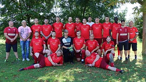 obere Reihe von links: Franke, Mosert, Schwaneberg, Czaplicki, Franz, Patzschke, Winger, Bischof, Kleist, Schröter, Franke, Mane, Jost, Jost
mittlere Reihe von links: Schmidt, Steidler, Schlegel, Bense, Neumann, Jost
liegend von links: Koppe, Jackewitz