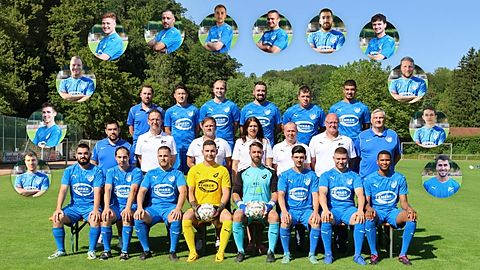 Vordere Reihe von links nach rechts: Andre Fernandes, Alexander Zimmermann, Rico Schultheiss, Rene Rausch, Matthias Holler (Co-Spielertrainer), Dominic Rubey, Tim Schön da Silva, Patrick Mann.
Mittlere Reihe von links nach rechts: Kevin Schneider (Spielausschuss/Spieler), Andreas Mikisek (Vorstand Jugend), Marco Witte (Förderkreis), Viola Spitzer (Vorstand Verwaltung), Marcus Schäfer (Vorstand Sport), Torsten Witte (Vorstand Organisation), Markus Wagner (Trainer).
Obere Reihe von links nach rechts: Jan Bayer (Spielausschuss/Spieler), Hossain Hossaini, Silas Fuchs, Benedikt Oberle, Emil Zimmermann, Mehmet Güzel.
Eingeklinkt von links nach rechts: Marcel Hockenberger, Christian Becker, Kai Bühler, Nico Scheuring, Massi Pardis, Marcel Ziegler, Marcel Scumilas, Dennis Spänle, Maik Weindl, Lars Stindl, Leon Sieber, Roman Spitzer (Spielausschuss/Spieler).