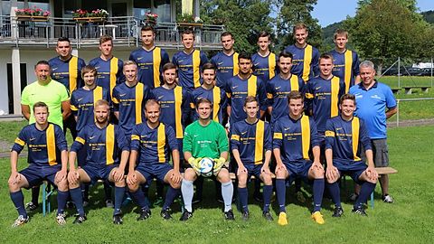 Hintere Reihe: Marcel Schimitze, Marco Layer, Robin Brenner, Lukas Tauschek, Michael Dorner, Chris Lindauer, Stefan Frank und Matthias Noller

Mittlere Reihe: Janny Falbo (Trainer), Heiko Harsch, Benedikt Barth, Tim Layer, Raphael Dimitroff, Sinan Altunbas, Maik Maurer, Felix Weber und Jochen Wurzer (Spielleiter)

Vordere Reihe: Florian Kneipel, Stefan Kuhn, Tobias Aupperle, Andreas Dorner, Julian Schäfer, Robin Kleemann und Philipp Lorenz