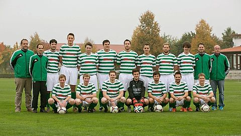 FC Pfäfflingen-Dürrenzimmern II, Saison 2014/2015, Kreisklasse Nord 1 Reserve

Hintere Reihe von links: Mark Ulrich (Vorstand Förderverein), Gerhard Renner (Trainer 1.Mannschaft), Sebastian Maletzke, Michael Gutmann, Simon Theurer, Christian Hertle, Stefan Ulrich, Benjamin Maletzke, Daniel Leitsch, Georg Hertle, Bernd Hänlein (Abteilungsleiter), Helmut Roth (Trainer 2.Mannschaft)

Vordere Reihe von links: Christian Rehle, Daniel Rehle, Florian Pichl, Dominic Hertle (Trainer 2.Mannschaft), Markus Meyer, Alexander Schweizer, Simon Hertle