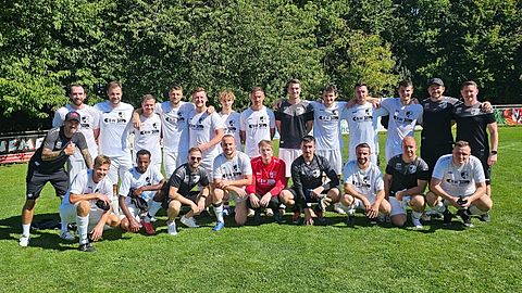 Mannschaftsfoto: Herren - 1. Mannschaft - FV Burgberg - Saison 25/26