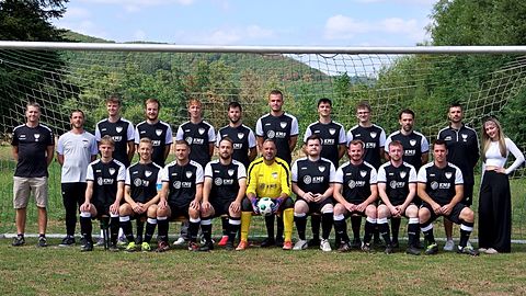 Mannschaftsfoto: Herren - 1. Mannschaft - FC Bausendorf - Saison 26/27