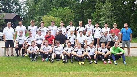 hintere Reihe:Harald Dillinger (Spielleiter), Ulrich Backert, Hannes Hofmann, Steffen Werner, Peter Rose, Benedikt Fischer, Johannes Rauch, Daniel Jahn, Patrick Schlesinger, Andreas Frank, Florian Rauch, Tim Niechziol, Dieter Rauch (Abteilungsleiter)
mittlere Reihe: Florian Engelmann (Trainer), Dominik Weigl, Steffen Gack, David Beloch, Vethan Surenthiran, Jakob Engelmann, Manfred Backert, Markus Neumann, Sven Karl, Thomas Riedel
vordere Reihe: Thomas Vogel, Benedikt Schmidt, Tobias Stadelmann, Nils Christian, Adrian Kremer, Andre Bergmann, Alexander Partsch, Bernd Grebner