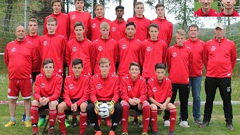 Trainer:
Bernd Wiesen, Tel. 0163 / 7391082
Lazzaro Caputo, Tel. 0157 / 75870280
Luca Caputo, Tel. 0157 / 33350309