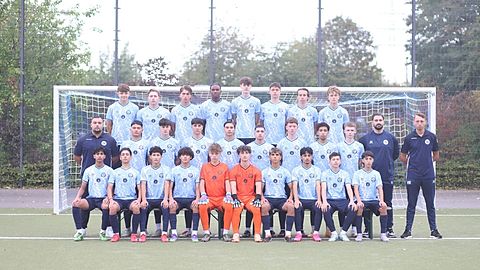 Mannschaftsfoto: B-Jugend (U17) - FC Pesch - Saison 25/26