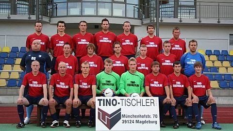 Oben von links: Marcel Würlich, Jens Akkermann, Mirko Burgdorf, Nils Thiele, Patrick Stallmann, Carsten Madaus, Stephan Pientak; Mitte von links: Betreuer René Meyer, Marcel Helmecke, Daniel Edeling, Timm Kreibich, Steven Hahn, Felix Krause, Trainer Stephan Grabinski; Unten von links: Reiner Jacobs, Nico Klockenmeier, Eugen Schunaew, Christian Wulff, Martin Geisthardt, Christian Madaus, Marco Zöger, Martin Friedrich; Es fehlen: Torwart-Trainer Jo Stock, Hubert Käther, Patrick Appel, Felix Binsker, Thiago Schmidel de Freitas, Andreverson Gonçalves, Steven Herold, Andreas Sommermeyer, Oliver Grimm, Lars Hering, Sebastian Prosovsky