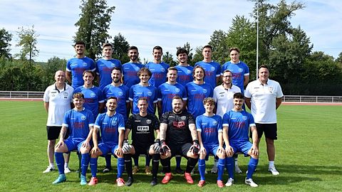 Erste Reihe v.l.n.r.: Noel Häußer, Ismail Molla, Michael Schäfter, Lukas Schmitte, Noah Maier, Max Kaatz Zweite Reihe v.l.n.r.: Dirk Mühleck, Marvin Maslowski, Tayfun Kaya, Kevin Türk, Joshua Häußer, Sebastian Kreppold, Sven Weber, Timo Etzel Dritte Reihe v.l.n.r.: Paul Aichinger, Julian Wolss, Luigi Annunziata, Petru Brad, Marivn Gross, Yannick Gross, Samuel Wolss Es fehlen: Leon Jung, Efe Bas