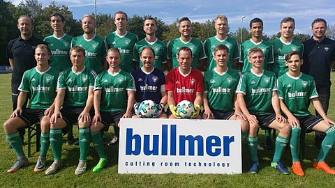 Hintere reihe von links: Trainer Bernd Hirschle, Daniel Reutter, Marcel Schrade, Marco Kölle, Amon Krimly, Johannes Striebel, Sebastian Gresch, Manuel Berhe, Markus Buck, Abteilungsleiter Achim Schmauder
Vordere reihe von links: Florian Beck, Florian Stiehle, Marc Bleher, Kapitän Florian Tress, Markus Baisch, Tobias Lange, Uwe Keppler, Jakob Bauder (es fehlt: Tobias Kuhn)