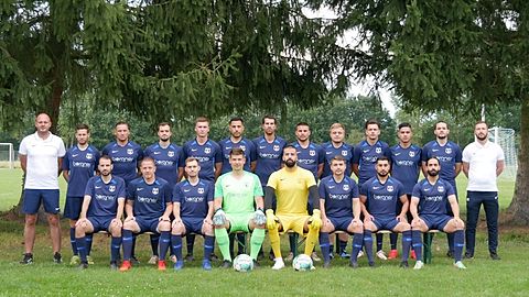 Hinten v.links: André Brönner, Rolf Trautmann, Mario Moretti, Patrick Hartmann, Tim Wachtel, Cem Inal, Andreas Kattner, Manuel Kneissl, David Michalski, Denis Mustafi, Driton Jakaj, Burak Santur, Benjamin Borgner
Vorne v.links: Daniel Preissler, Stefan Bogatzki, Christian Kulas, Hannes Friedrichs, Tomislav Randelovic, Kevin Günther, Ibrahim Güney, Berkan Cakan
Es fehlen: Georgios Dalatsis, Andrea Neri, Louis Oettmeier, Julian Sawallisch 