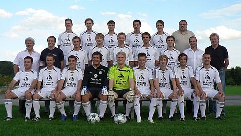 vorne v.l. Ratzenböck M., Scheibel M., Wallner M., Lang M., Altmann O., Angerer S., Fischhold U., Stadler D., Probst 
Mitte v.l. Kurz E. (1. Vorstand), Altmann H. (Trainer), Friedl M., Tolksdorf U., Bosse A., Keil M., Pfefferkorn T., Winter Ch. (Physio, Wallner H. (2. Vorst.), 
Oben v.l. Knogler M., Lerbinger R., Pfefferkorn T., Wellner M., Pfefferkorn A., Schmid K. (Sportl. Leiter)
