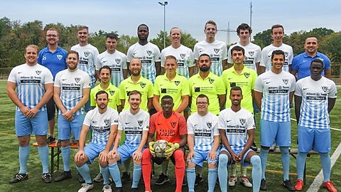 Hintere Reihe von links nach rechts: Betreuer Stefan Nakonieczny, Sascha Samardzic, Alessandro Parente, Momodou Taal Jallow, Michael Hove, Simon Vierthaler, Lars Brändlin, Dominik Weigler, Trainer Franco Viteritti
Mittlere Reihe: Benedikt Schumann, Sascha Kyburz, Onur Kalkan, Christoph Johann Hermann, Marco Kniephoff, Özgür Bayram, Adolf Beshiri, Omar El Beeh, Ibrahim Mohammad
Vordere Reihe: Tobias Ortner, Phillip Brestrich, Ismaila Keita, Max Schumann, Abel Zewde  
Nicht auf dem Bild: Dominik Baschnagel, Washington Bernardo Doamaral, Dennis Grundmann, Vladimir Lazarov, Jörg Mauermann, Rustu Ogbamicael, Jonathan Sanchez Garcia, Cem Topal
