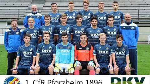 Hintere Reihe von links: Trainer Enzo Vainella, Ahmed Blasini, Alessio Calabrese, Florian Heim, Sören Brügner, Gabriel Scalpello
Mittlere Reihe: Co-Trainer Uwe Frik, Patrick Lorenc, Marc Günther, Arber Beqiri, Jonas Rumold, Vittorio Cali, Vizion Berisha, Co-Trainer Stefan Specht
Vordere Reihe: Yuki Meeh, Mario Bottazzo, Alessandro Specht, Oskar Grzonski, Dennis Frik, Sinan Cevik