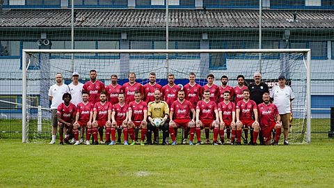 obere Reihe, v.l.n.r.: Steigerwald, Seibel, Willrich, Braun, Raub, Schmidt, Petry, Dreßen, C. Clever, Lashkari, Noori, Wirtz, Meier
untere Reihe, v.l.n.r.: P. Amaechi, Gutendorf, Kohl, Edinger, Werle, Wypych, Becker, L. Schäfer, Schnitzler, Groß, Gothieu