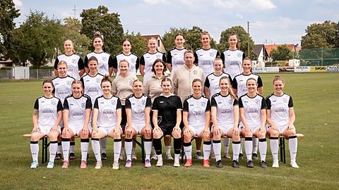 Mannschaftsfoto: Frauen - 1. Mannschaft - SC Biberbach - Saison 26/27