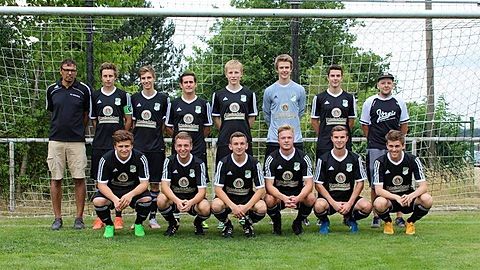 SV Hubertus Köfering - 1. Mannschaft - Mannschaftsfoto Saison 2015/2016

Hinten von links nach rechts:
Trainer Peter Kern, Michael Belmer, Andreas Erras, Matthias Lehmeier, Max Fickentscher, Michael Dötterl, Dominik Hüttner, Betreuer Martin Hohl

Vorne von links nach rechts:
Marc Arbogast, Dominik Wagner, Maximilian Hirsch, Marcel Allstadt, Michael Graßler, Patrick Arbogast