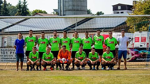 stehend von links: Trainer Thomas Hüttner, Kapitän Daniel Würzbauer, Patrick Dünzinger, Matthias Winter, Dominik Riezler, Christian Stadler, Oliver Senft, Markus Zink, Ben Hautsch, ETW Florian Ebentheuer
kniend von links: Michael Keck, Daniel Dettenkofer, Philipp Würzbauer, Johannes Dietrich, Sebastian Winter, Ekrem Besli
