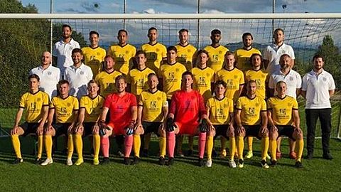 1. Mannschaft FC Männedorf Saison 2020/2021.
Hinten(von links nach rechts): Diogo Rodrigues (Torwart-Trainer), Yaniv Edri, Mark Meier, Elias Roldan, Pietro Serra, Subisan Suthesan, Mirco Bochicchio, André Lobnik (Sportchef).
Mitte: Riccardo Maruccio (Assistenztrainer), Moreno Nesta (Cheftrainer), Luca Tschirky, Luca Pinter, Elias Willauer, Joel Turrin, Silvan Lehmann, Leonardo Del Gaudio, Stefano Vignola (Assistenztrainer), Daniel Schneider (Betreuer).
Vorne: Fabrice Spielmann, Michele Klauser, Michael Forster, René Lobnik, Michael Signer, Reno Merk, Sandro Gähler, Erwin Böhler, Lukas Müller.