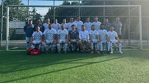 Hintere Reihe v.L Giesselmann Marcel, Arno Kolling, Alessandro Sauer, Francesco G., Yannik Leist, Fabian Zehe, Dominik Kolling, Thorsten Neuwirth, Alexander Scheid, Christian Blessing, Dirk Becker
Vordere Reihe v.L Pierre Wascher, Jannis Trinkaus, Thorsten Junkes, Maverick Pfüll, Fabian Veek, Nico Kolling, Mohammed A., Jaser Arifi