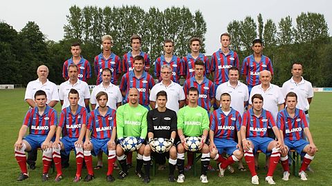 untere Reihe von links nach rechts: Benedikt Fast, Philipp Strohmeier, Christian Zauner, Sascha Kraft, Philipp Kugler, Dominik Laudamus, Vincent Kraft, Tino Pfalzer, Dennis Seidenspinner

mittlere Reihe von links nach rechts: Heiko Schäfer (Trainer), Dietmar Hirsch (Spa), Matthias Hilpp (Spa), Tobias Kußmaul, Thilo Hook (Physiotherapeut), Loris Kuhnle, Frank Burghart (Spa), Kurt Sauter (Vorstand), Daniel Kuhmann (Spa)

obere Reihe von links nach rechts: Rene Hook, Milan Herbich, Aaron Münkel, Cenk Keskin, Pascal Legner, Dominik Hirsch, Osman Kurucu