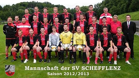 Oberste Reihe von links: A. Becker, M. Bauer, Do. Englert, U. Binnig, F. Kircher, T. Link, S. Winter, Abtltr. H. Kühner. 
Stehend von links: Trainer S. Schäfer, Trainer 2. Mannschaft M. Fritz, Torwarttrainer M. Reiter, S. Mohr, T. Henke, T. Wanschura, A. Zimmermann, S. Becker, D. Merz, S. Blatz,  Trainer O. Becker, 1. Vorst. De. Englert.
Sitzend von links: C. Rohrer, F. Schreiweis, M. Bender, A. Wetterich, R. Fandel, M. Müller, A. Ritzhaupt, S. Burkhardt, M. Lang.
Es fehlen: B. Türkyilmaz, B. Kircher, A. Hörner, C. Mai, N. Seyboth, M. Bahner, M. Thomaier, R. Krätschmer, M. Bergmann, M. Schäfer.