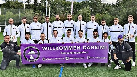 Hintere Reihe v.l.n.r.: Sorrentino, Simovic, Godzi,de Oliviera é Silva, Sariduman, Bozkurt, Celik, Drissler, Rama, Repp, Kozica Vordere Reihe v.l.n.r.: Liebler, Velde, Gök, Aiello, Memisoglu, Borges de Sousa, Rahimi, Zia, Cetinkaya