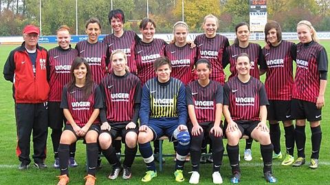 hintere Reihe von links nach rechts: Trainer Hermann Kreichauf, Yvonne Bayer, Nesrin Cevik, Sandra Melan, Anja Neubauer, Sarah Hörmann, Marietheres Lechner, Arzu Görkem, Anita Straub und Lena Donhauser

vordere Reihe von links nach rechts: Damla Snbültepe,  2. Spielführerin Franziska Lechner, Simone Segnitzer, Linda Ziegelmeir und 1. Spielführerin Ramona Späth

Auf dem Foto fehlen: Cennet Durgun