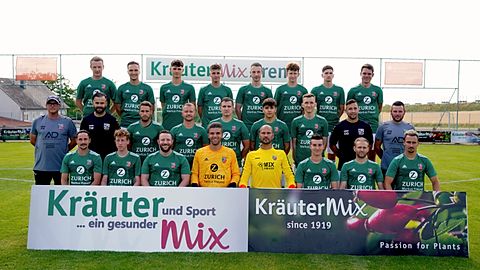 Hintere Reihe von links: Daniel Kaminski, Johannes Knorr, Julian Rüdling, Pascal Bock, Michael Rügamer, Patrick Weber, Julian Richter, Christoph Kniewasser

Mittlere Reihe von links: Frank Hufnagel (Betreuer), Tobias Werner (Spielertrainer), Sandro Heidrich, Edgar Wildeis, Tobias Holzberger, Joel Hartmann, Niklas Wendel, Oliver Döring (Spielertrainer), Maximilian Fuchs (Betreuer)

Vordere Reihe von links: Johannes Dorsch, Jona Riedel, Christoph Hofmann, Jan Wurlitzer, Thomas Lessner, Leon Beßler, Rene Rottendorf, Julian Beßler

Es fehlt: Roberto Piljek