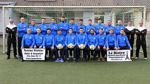 Betreuer:M. Perissinakis, Sportlicher Leiter H. Wedel, P. Bozanovic, S. Heiderich, B. Zillig, D. Kohl, F. Schuster, A. Santangelo, J. Fechtig, F. Böhm, C. Theodorou, F. Gräf, Co.Trainer U. Seibel, Trainer D. Bozanovic
Ö. Mert, J. Schöner, V. Theodorou, F. Manos, M. Kölsch, N. Mohr, A. Kara Hassan, M. Kress, A. Moos, C. Baunach
Fehlen:T. Tadijan, Y. Krasniqi, S. Pitlovic
