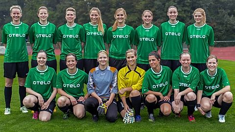 Mena, Franzi, Meggie, Laura, Linda, Sarah, Sabrina,Jana
Jenny, Becci, Kathi, Stella, Jana, Melli, Caro