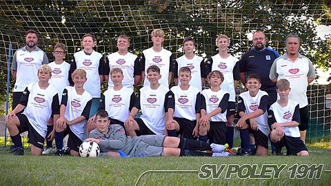 Hinten von links: D. Henze (Trainer), L. Schwind, H. Will, A. Gerboth, N. Bornemann, A. Müller, J. Gabrowitsch, T. Standke (Co-Trainer), M. Becker (sportlicher Leiter) Mitte von links: T. Gneist, J. Linke, L. Hedicke, L. Machajewski, R. Warthemann, T. Erbring, Y. Oschätzky, L. Beck Vorne: C. Finze