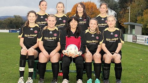 Damenmannschaft Saison 2013/2014

Foto: Kathrin Geiß