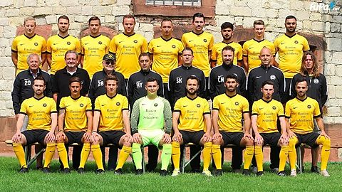 h.l.: Hinrichsen Björn , Heinl Daniel , König Dennis , Hübner Christopher , Bodor Miša , Krämer Kevin , Aktan Baran , Liebermann Maximilian , Yoslun, Deniz

m.l.: - , - , Fostel Herbert , Yoslun Hasan , Künz Steffen , Neumann Christian , Mohr, Tobias , -

v.l.: Brixius Daniel , Tallarico Fabio , Seebach Alexander , Günther Marco , Özdemir Yasin , Akyüz Okan , Samfass Tobias , Desio Alessio

Es fehlen: Tasci Cihad , Trnka Marius